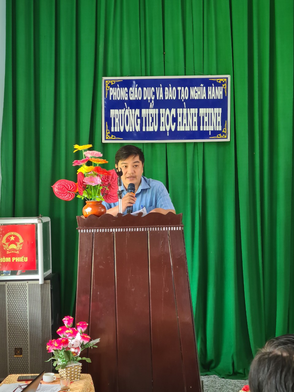 Đồng chí Trần Thanh Duy - Phó Chủ tịch LĐLĐ huyện Nghĩa Hành phát biểu